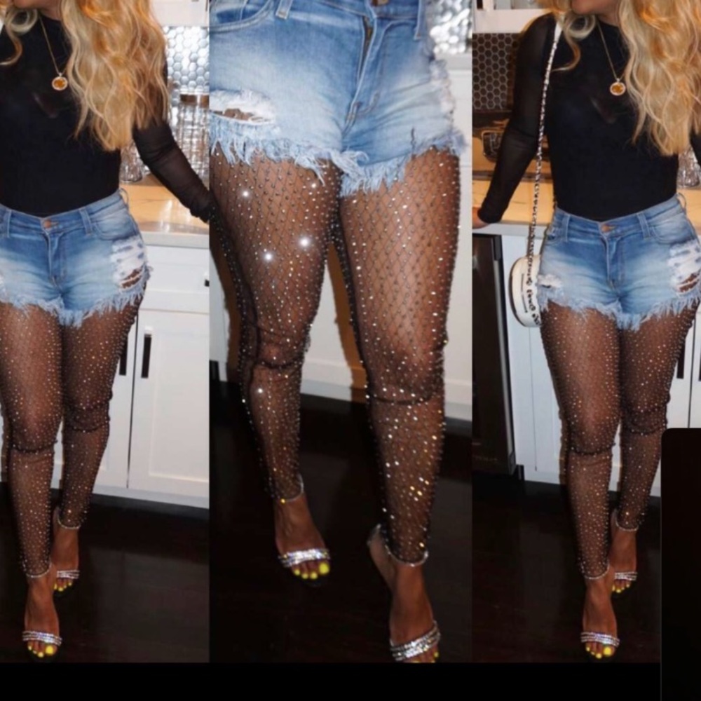 HP ❤️ Raining Diamonds Fish Net Pants 🖤🖤🖤🖤 - Picture 1 of 5